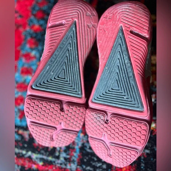 UNDER ARMOUR Team HOVR Apex 3 Training Shoes University of Wisconsin - Picture 9 of 10